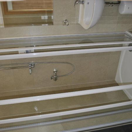 Hotel Golf Jezera Ostrozska Nova Ves Ngoại thất bức ảnh